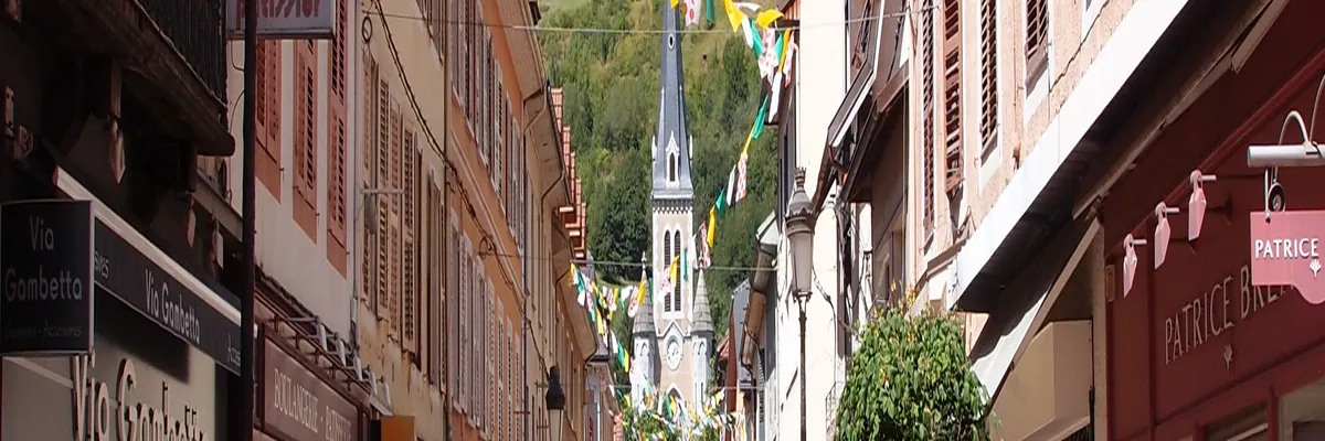 Image Pose abri de piscine Albertville