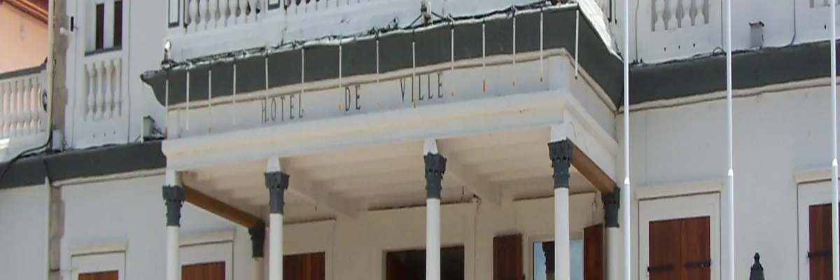 Image Pose abri de piscine Basse-Terre