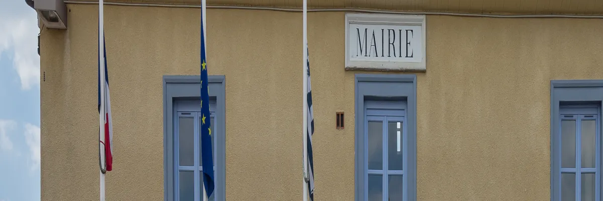 Image Pose abri de piscine Bédée