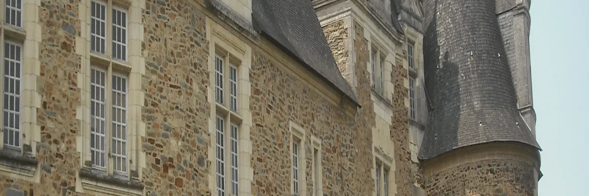 Image Pose abri de piscine Châteaubriant