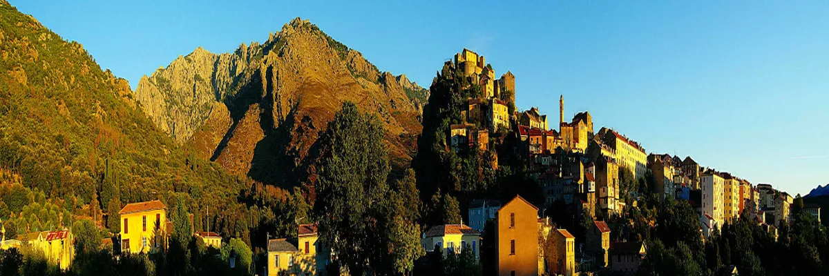 Image Pose abri de piscine Corte