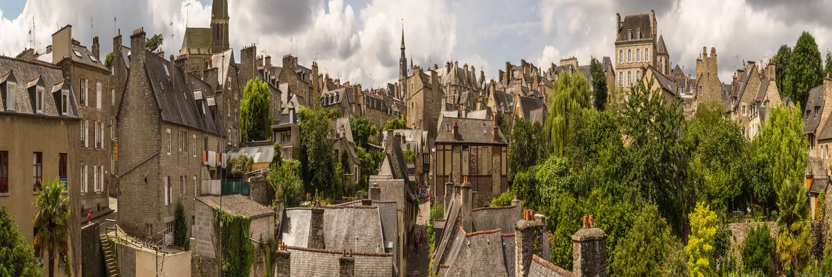 Image Pose abri de piscine Dinan