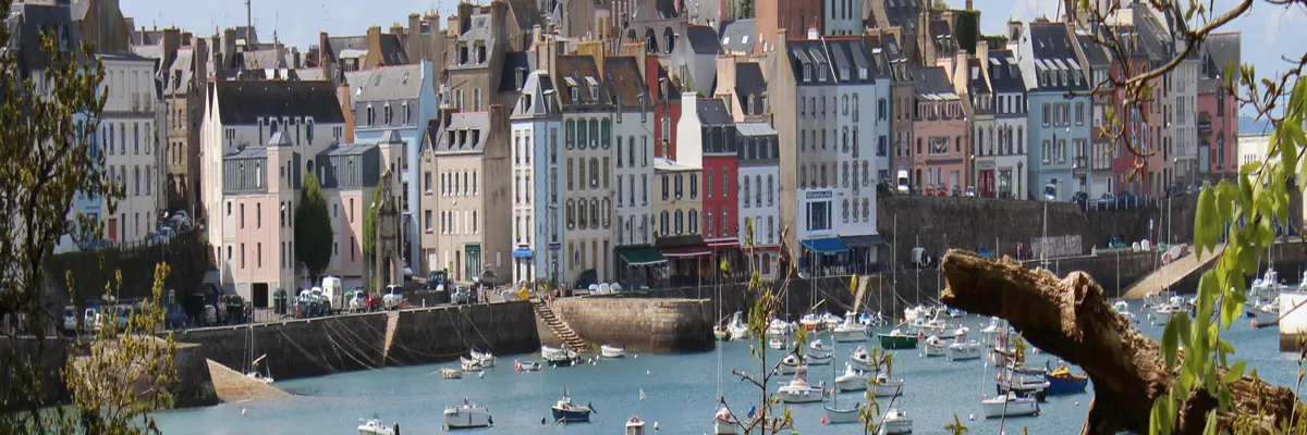 Image Pose abri de piscine Douarnenez