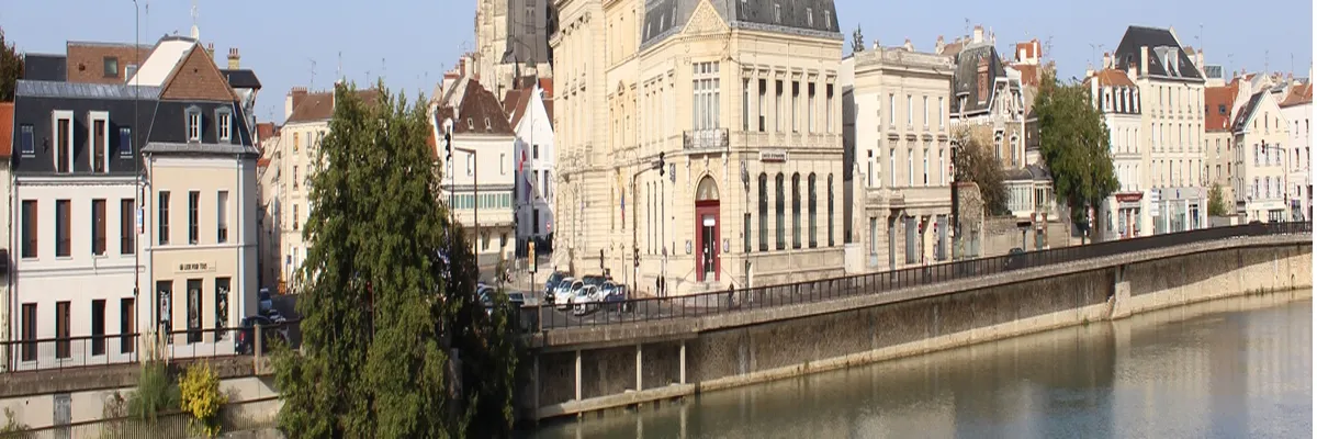 Image Pose abri de piscine Meaux