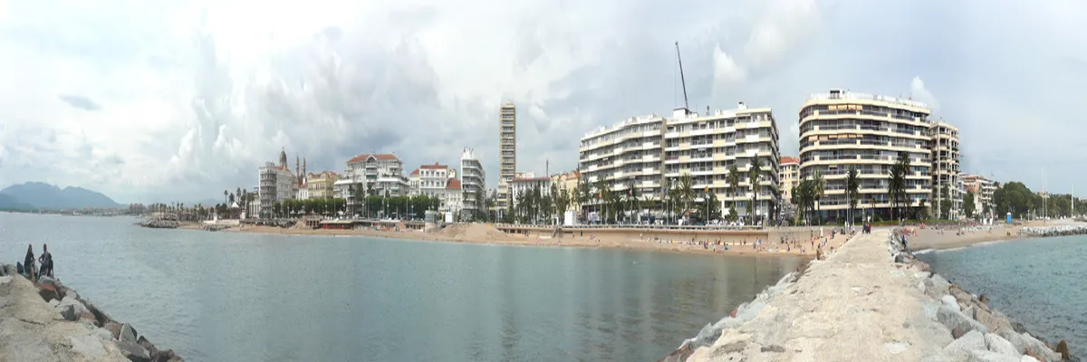 Image Pose abri de piscine Saint-Raphaël